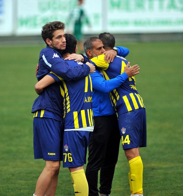 Yeşil Bursa - Kırıkhanspor: 1-2 4