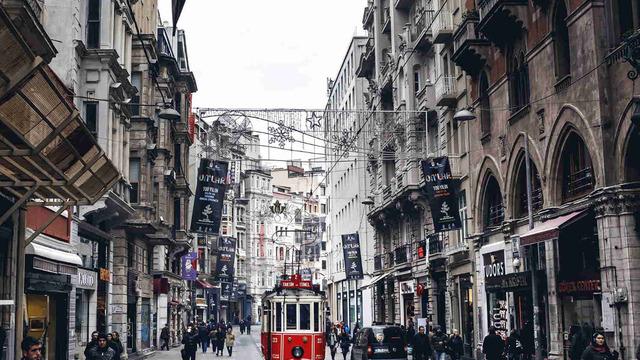 Yılda yüz binlerce turist ağırlıyorken ekonomik koşullar esnafı vurdu!