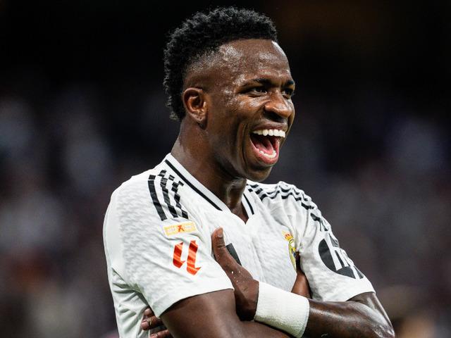 Real Madrid'in yıldız oyuncusu Vinicius sakatlandı