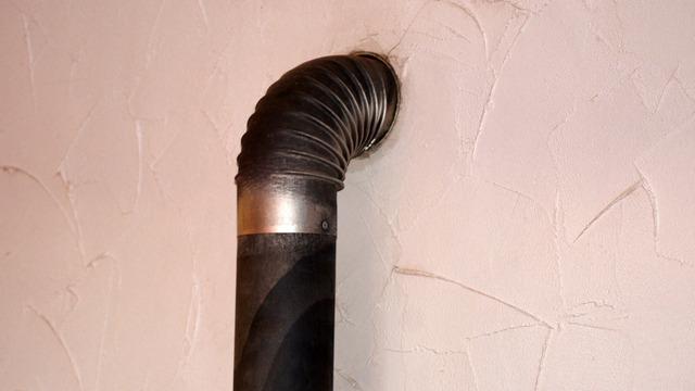 Soba borusu neden akar, neden terleme yapar?