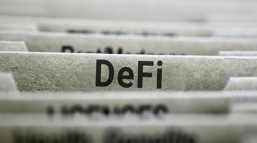 DeFi nedir? DeFi ne işe yarar ve nasıl çalışır? Merkeziyetsiz Finans anlamına gelen DeFi'nin avantajları ve dezavantajları