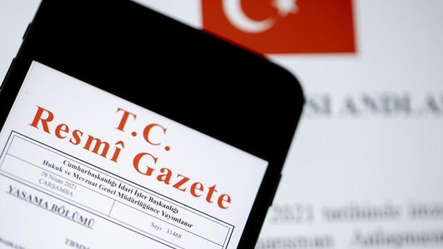 Kritik genelde Resmi Gazete'de yayımlandı