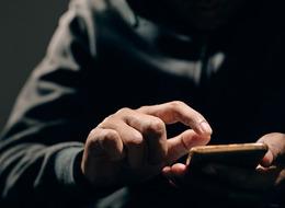 Kimliğiniz, adresiniz, telefonunuz... 200 liraya satılıyor olabilir! İnternette büyük tehlike: Bir anda kredi borcunuz ya da dava dosyanız ortaya çıkabilir!