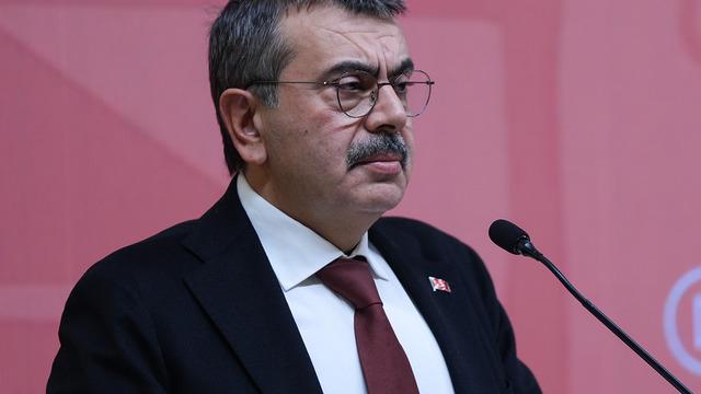 Bakan Tekin: ‘Çocuklara LGBT propagandası yapılmakta’