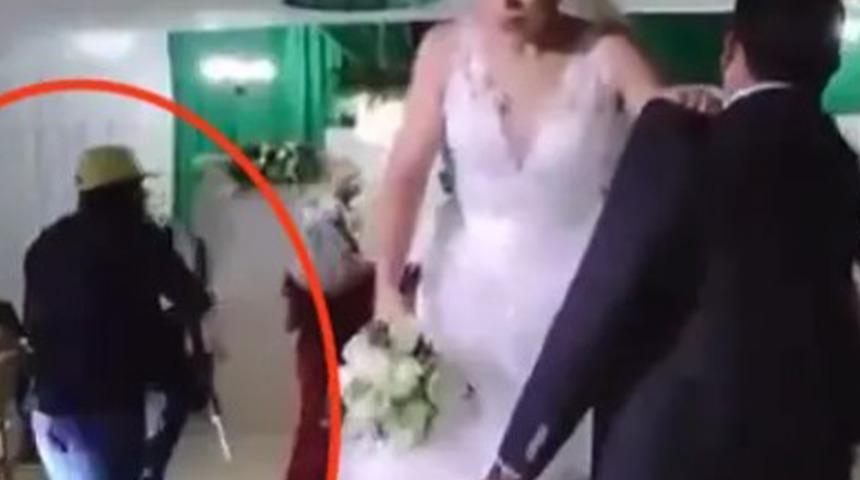 Düğünde korkunç anlar! Gelin buketini atmak üzereyken silahla baskın yaptılar... Gözünün yaşına bakmadan öldürdüler