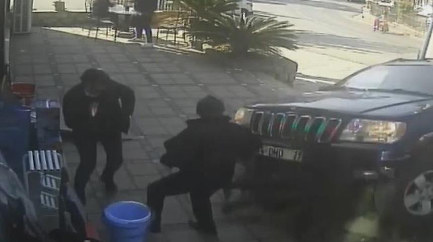 Sadece park etmek istedi! Ortalık savaş alanına döndü