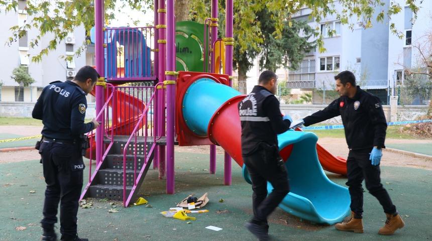 Çocuk parkında silahlı saldırı dehşeti! 2 çocuk saçma ile yaralandı