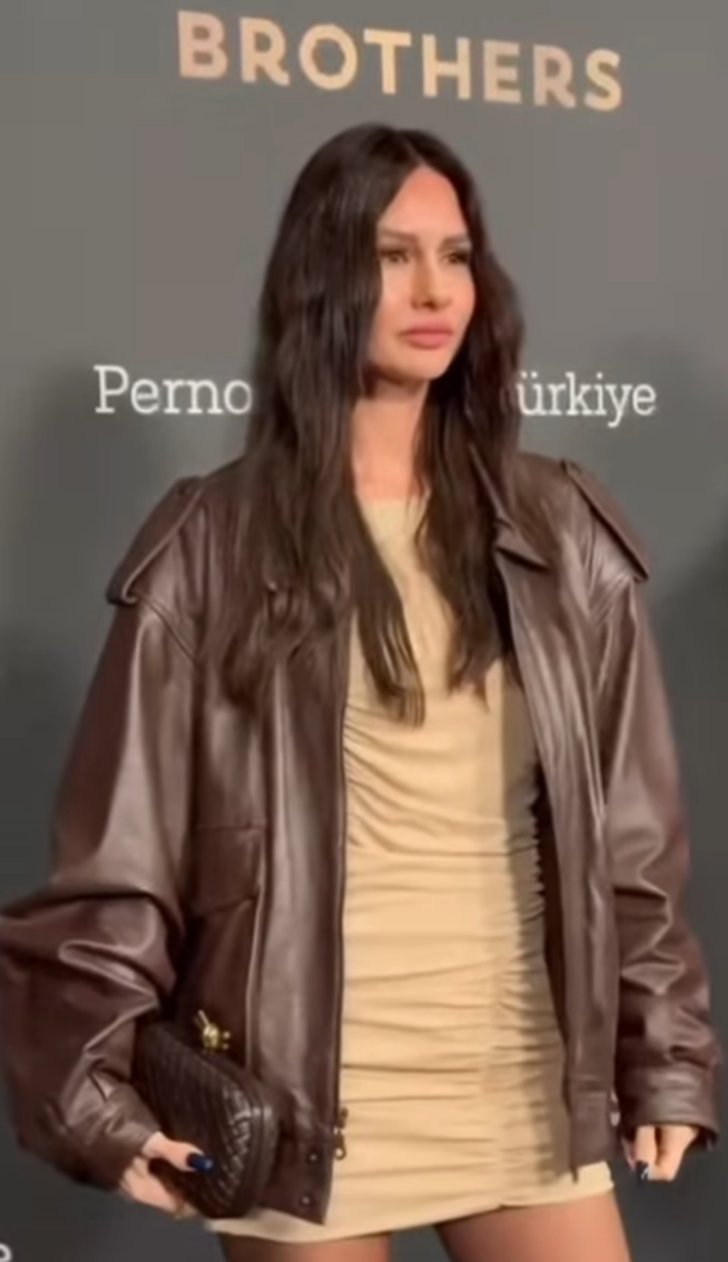 Doktorlar'ın Ela'sı Yasemin Özilhan Tarkan konserinde! Görenler "Ne değiştin be" dedi G1