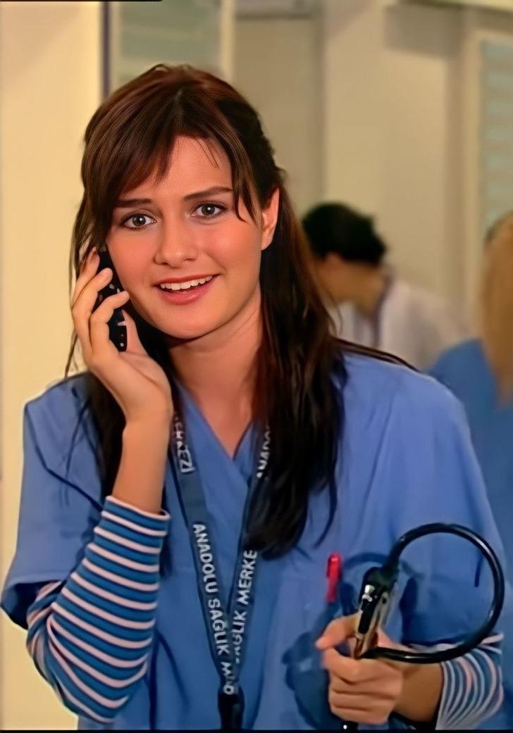 Doktorlar'ın Ela'sı Yasemin Özilhan Tarkan konserinde! Görenler "Ne değiştin be" dedi G2