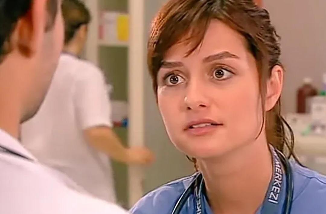 Doktorlar'ın Ela'sı Yasemin &Ouml;zilhan Tarkan konserinde! G&ouml;renler "Ne değiştin be" dedi