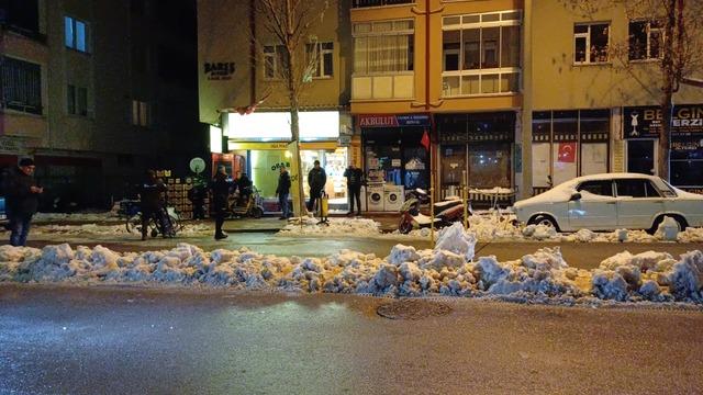 Konya'da silahlı saldırıya uğrayan kişi yaralandı