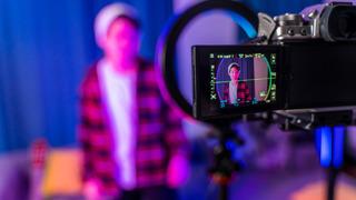 UNESCO sosyal medya fenomenlerini eleştirdi! Sunulan rapora göre 500 sosyal medya fenomeninin yüzde 62'si bilgiyi teyit etmeden paylaşıyor