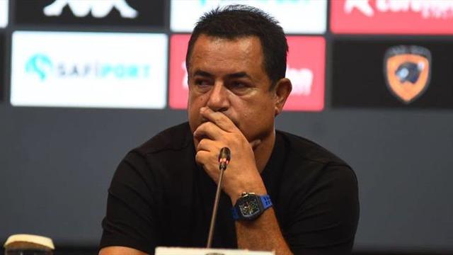 Acun Ilıcalı'nın takımı Hull City galibiyeti unuttu! Ilıcalı teknik direktör Tim Walter'ı takımdan kovdu