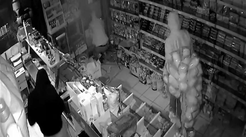 4 şüphelinin her hareketi polis tarafından tek tek izlendi! Tam 13 kameradan 96 saatlik uğraş...