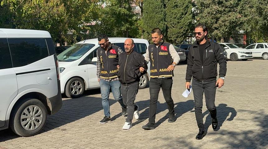 Antalya'da imam nikahlı yaşadığı kadını öldüren zanlı tutuklandı