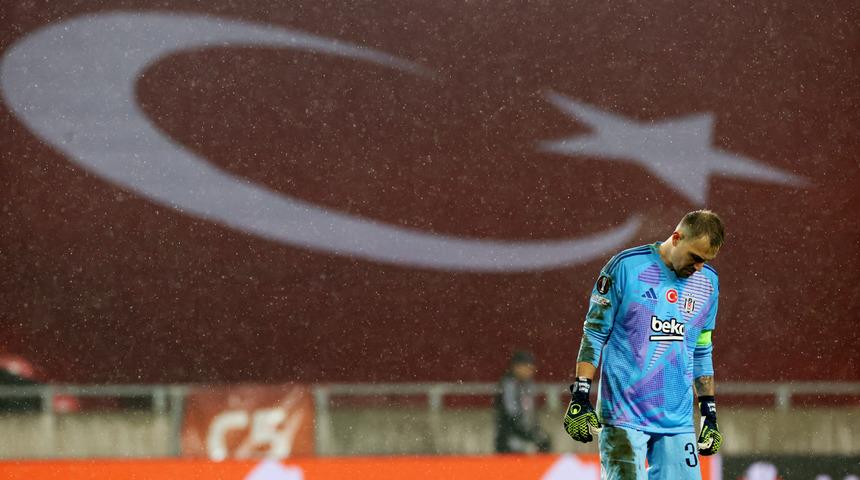 Beşiktaş, UEFA Avrupa Ligi'nde de darmaduman! Ligdeki kötü gidişat Avrupa'ya da yansıdı...
