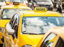 Resmi Gazete'de yayımlandı, taksilerde yeni dönem başladı! Artık zorunlu oldu... En az 1 ay kayıt yapacak!