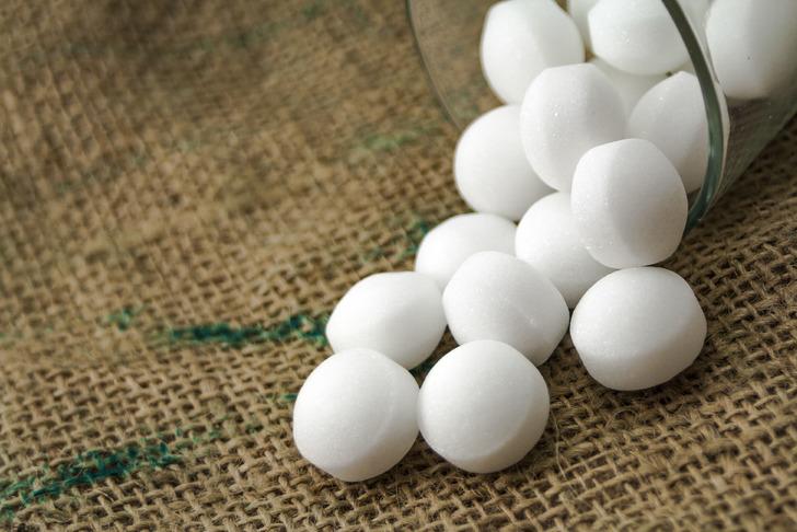 Naftalin nedir, ne işe yarar? Naftalin nasıl kullanılır ve nerede satılır?