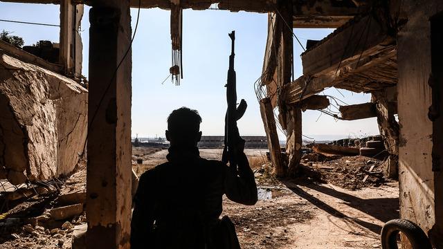 Son dakika | Suriye’de savaş yeniden başladı! Muhalifler Halep’e girdi! İlk görüntüler geldi, Serakip'i ele geçirdiler