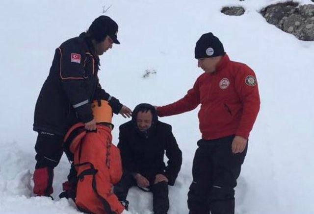 Yayla yolunda donmak &uuml;zereyken kurtarıldı 2