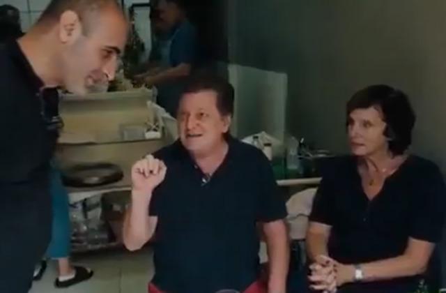 Vedat Milor, izinsiz fotoğrafını çeken restoran sahibini fırçaladı: Konuştukça medeniyetten uzaklaşıyorsunuz