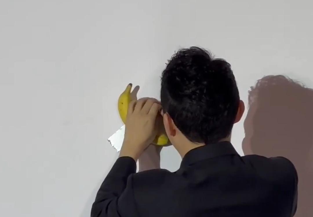 Geçen hafta 6.2 milyon dolara satın aldığı sanat eserini afiyetle yedi! Çinli girişimcinin hareketi dünya basınında çok konuşuldu 1