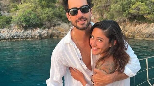 Bir sene önce evlenmişlerdi! Melek Mosso eşinden boşanıyor mu? O hamle kafaları karıştırdı...