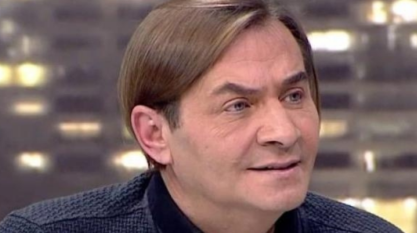 Armağan Çağlayan'ın acı günü! Vefat eden başhekim çocukluk arkadaşı çıktı! Veda paylaşımı duygulandırdı....