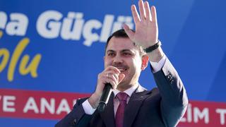 Bakan Kurum Daha da hızlanacağız diyerek açıkladı: 2025’in sonuna geldiğimizde deprem bölgesinde evlerine girmeyen tek bir kardeşimizi bırakmayacağız