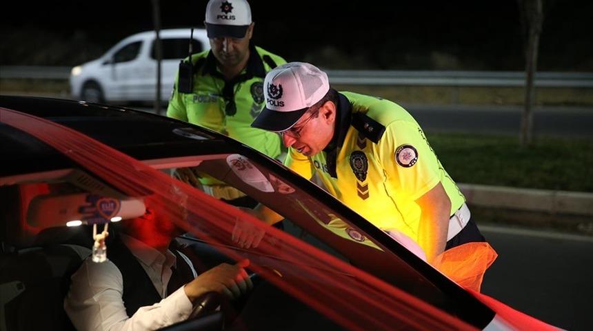 Bakan Yerlikaya hız ihlali ve trafik denetimleri hakkında bilgi verdi