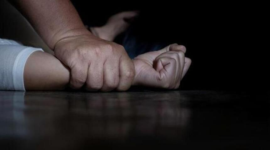 Müzikholde çalışan garsonu ormana kaçırdılar! Her şeyi kayıt altına almışlar... Genç kadın dehşet anları anlattı: Bana tecavüz etmeye kalktı