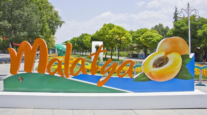 Malatya'nın neyi meşhur? Malatya'nın en meşhur şeyleri, yiyecekleri ve kayısı bahçeleriyle ünlü yerleri