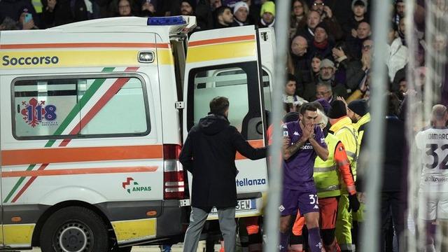 Fiorentina - Inter maçında yürekler ağza geldi! Maçın 17. dakikasında Edoardo Bove bir anda yere yığıldı...