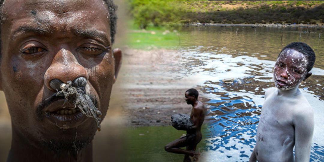 D&uuml;nyanın en tehlikeli işi! &Ccedil;ırıl&ccedil;ıplak suya dalıp...