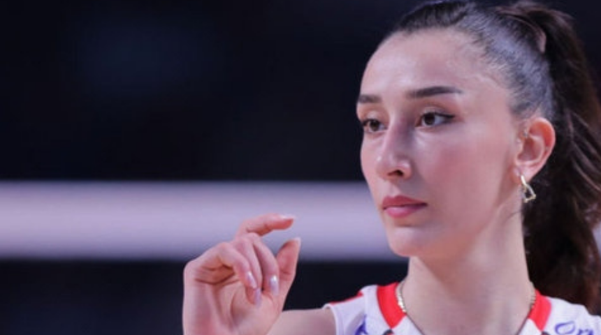 Hande Baladın'ın yeni sevgilisiyle görüntülendi! Yakışıklı isme yorum yağdı! 'Tadını çıkar, afiyet olsun...'