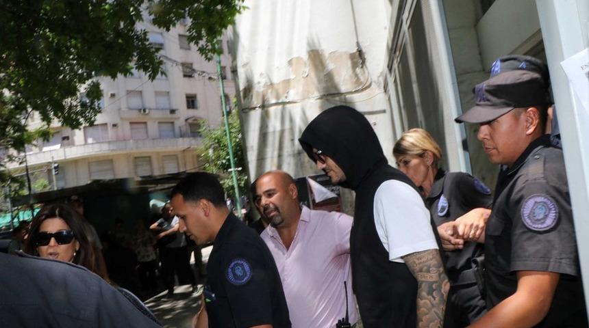 Ortalık karıştı! Wanda Nara polisi aradı: Icardi evde ve silahı var...