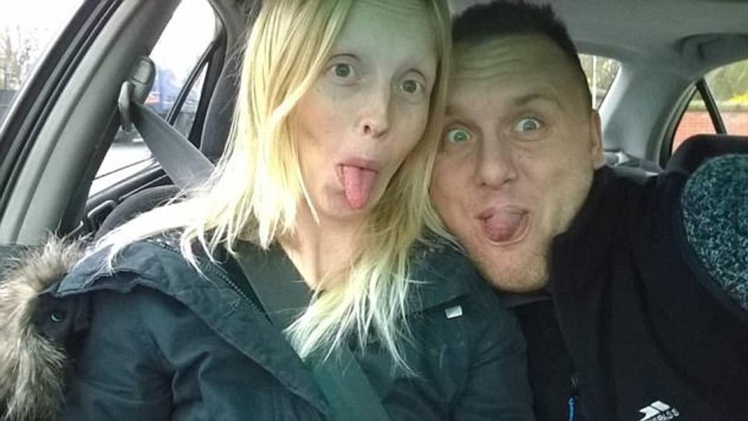 Evli &ccedil;ift gen&ccedil; kızı 17 ay boyunca eve kapatıp cinsel ilişki k&ouml;lesi yaptı