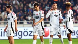 Beşiktaşlı futbolcular Hatayspor beraberliğinin ardından açıklamalarda bulundu: Kahroluyoruz! Mücadele yok... Salih Uçan, Mert Günok...