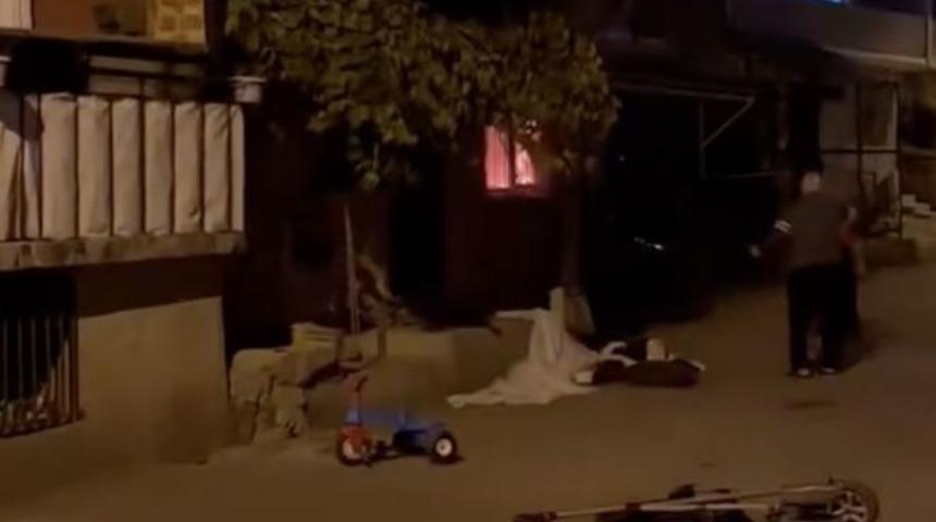 Ev sahibi-kiracı geriliminde son perde! Perdeyi tutuşturup, evi ateşe verdi