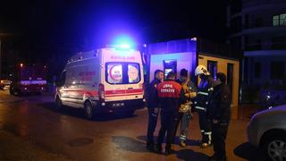 Uşak'ta bir kişi asansörün düşmesi sonucu yaralandı