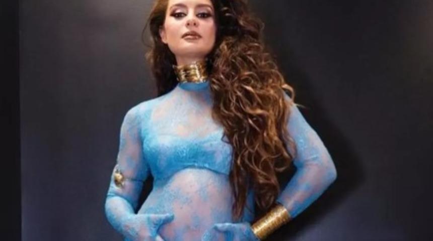 Üçüncü kez anne olmaya hazırlanıyor! Ailede isim krizi çıkmıştı! Atiye bebeğine bakın hangi ismi verecek 