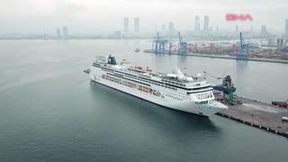 İzmir Alsancak ilçesine deniz yoluyla bine yakın turist getirdi! Gemi 2025 ortalarına kadar kalacak