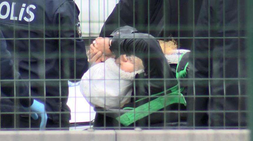 İstanbul'da hareketli dakikalar! Polis etkisiz hale getirdi, kimliği...