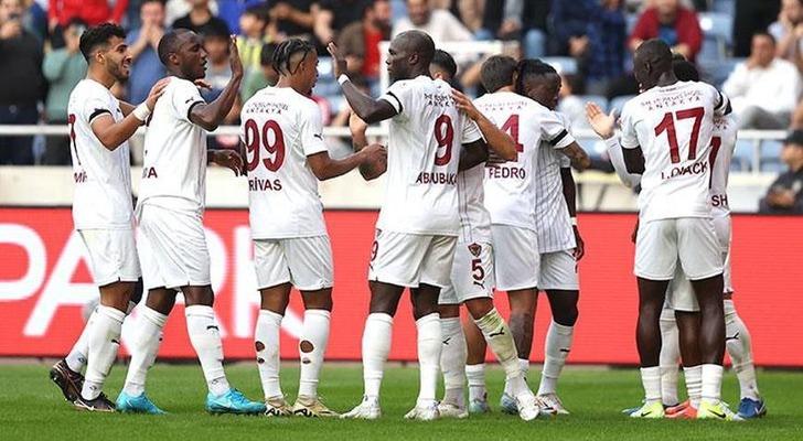 Türkiye Ligi'nde şampiyon olacak takımı açıkladılar! Fenerbahçe ile Galatasaray arasında yalnızca 1 puan fark oluşacak... G3