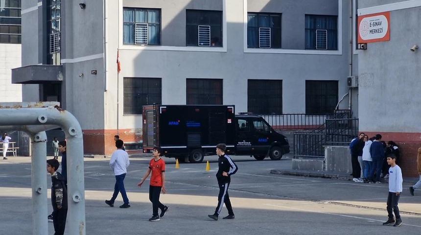 Yer: Diyarbakır! AFAD ekipleri alarma geçti: Dışarıdan getirdiği o maddeyi lavaboya dökünce...