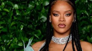 Rihanna'dan iddialı paylaşım! İç çamaşırıyla poz verdi beğeni yağdı! 