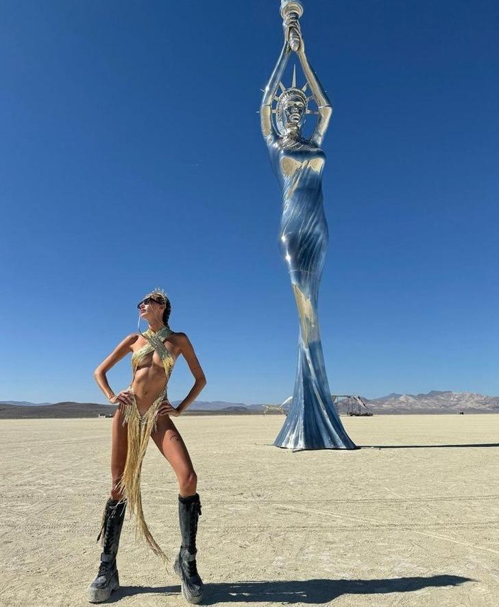 Miss Turkey güzeli Şevval Şahin'den bomba kıyafet! Arkasını dönünce olay oldu G5