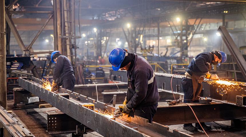 Çin'den gelen dalga dev markaları vurdu! Avrupa'da bir bir fabrikalar kapanıyor:  Volkswagen'den Bosch'a kadar onlarca marka işten çıkarmalara başladı...