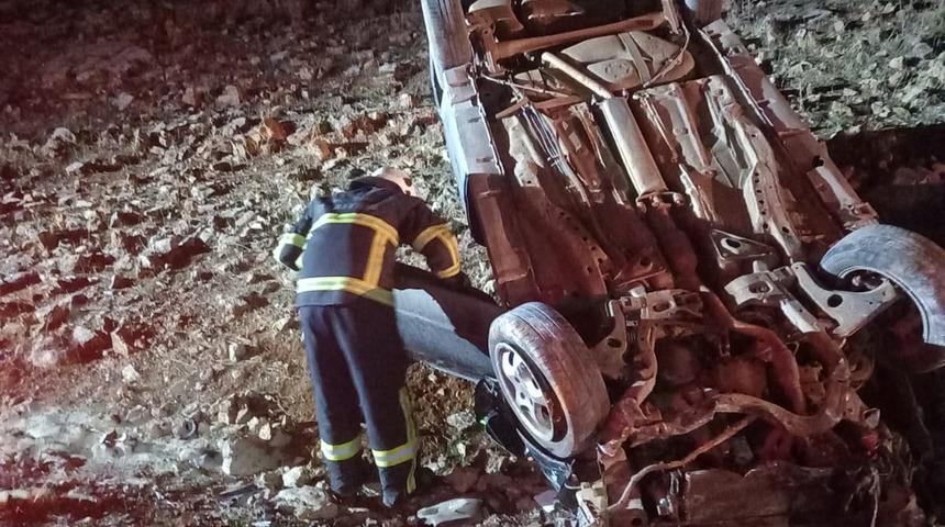 Mardin'de devrilen otomobildeki 7 kişi yaralandı