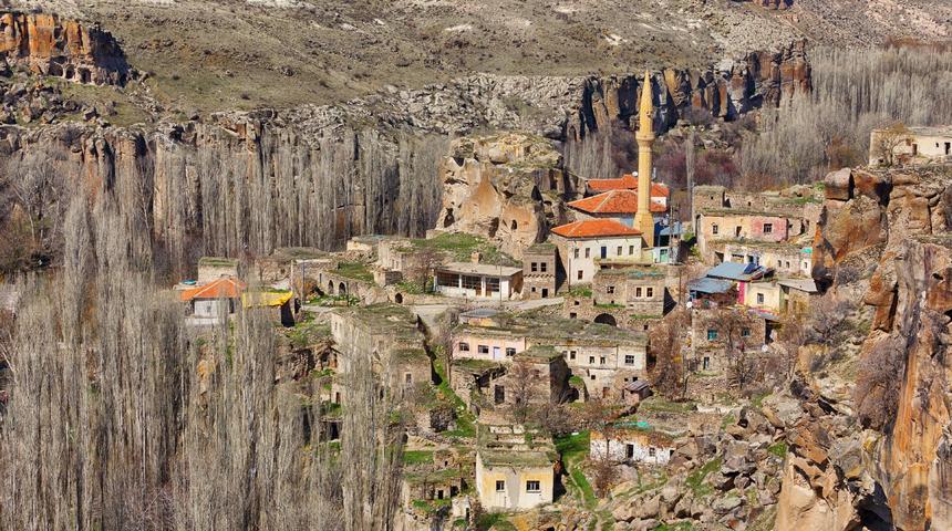 Aksaray'ın neyi meşhur? Aksaray'ın en meşhur şeyleri, yiyecekleri ve tarihi zenginlikteki yerleri